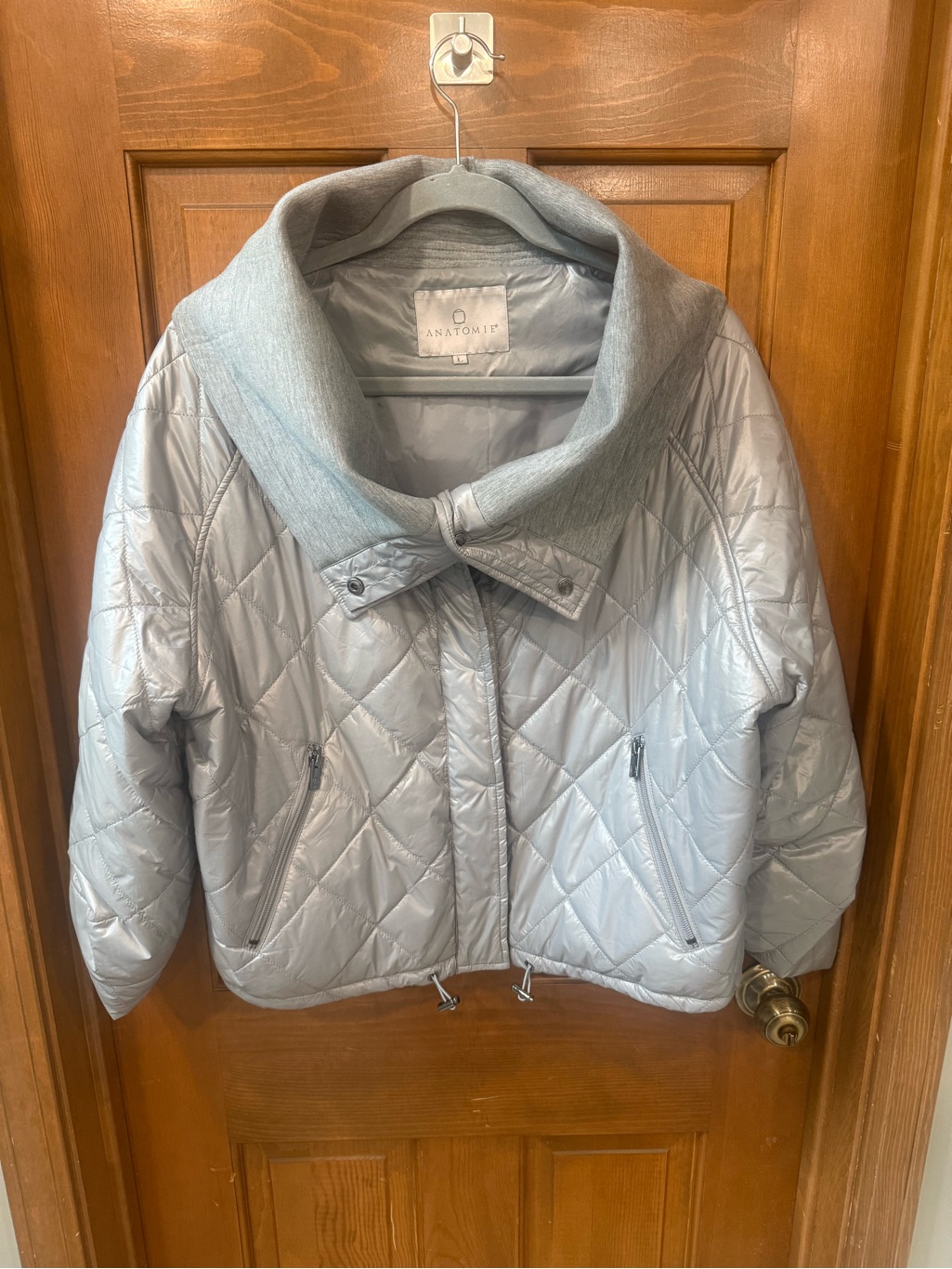 Anatomie Light Silver Quilted Puffer Jacket With Oversized Collar